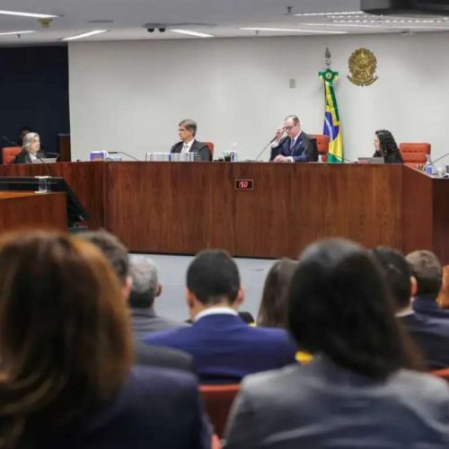 Moraes manda prender militar, mas descobre que alvo está nos EUA desde 2023