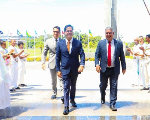 PT da Bahia homenageou advogado preso no esquema bilionário de corrupção do Master