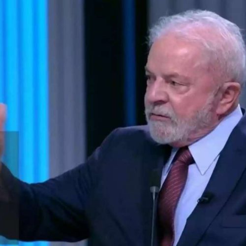 LULA CONCEDE INDULTO DE NATAL, MAS COVARDEMENTE PUNE PRESOS PELO 8 DE JANEIRO