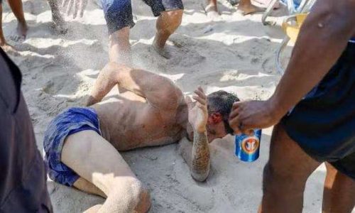 Multidão agride acusado de furto de celular em Copacabana no primeiro dia do ano