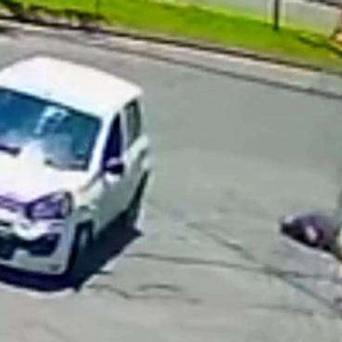 Motorista de 22 anos atropela idoso intencionalmente, após discussão no trânsito (veja o vídeo)