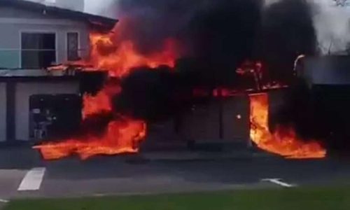 Avião cai sobre restaurante no Rio Grande do Sul e deixa quatro mortos (veja o vídeo)