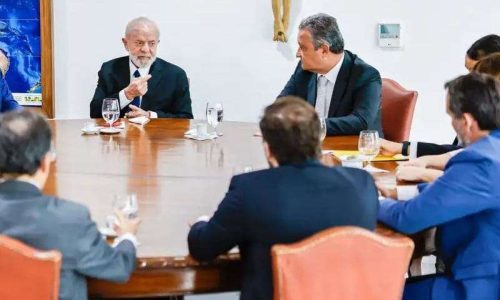 Camilo Santana, mais um petista, abandona o governo Lula