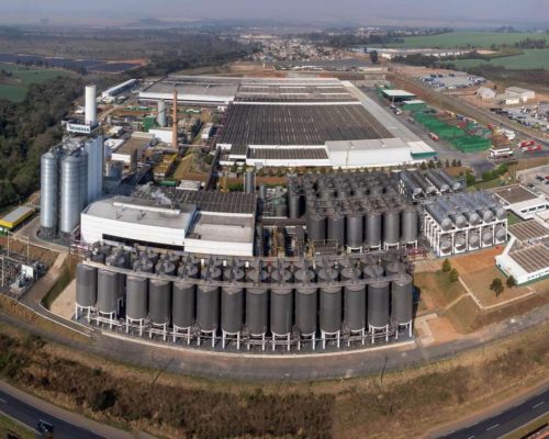 Heineken anuncia demissão em massa de até 6 mil trabalhadores