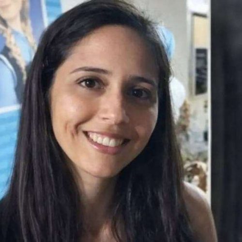 Um mês após ser encontrada morta em floresta no Canadá, brasileira é sepultada em Goiânia