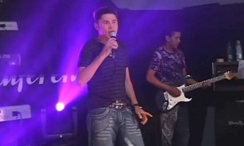 Infecção no pé provoca parada cardíaca e mata Ray Douglas, ícone do brega