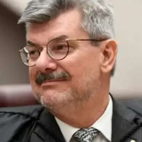 Ministros do STJ aconselham colega acusado de assédio a se aposentar para evitar cassação