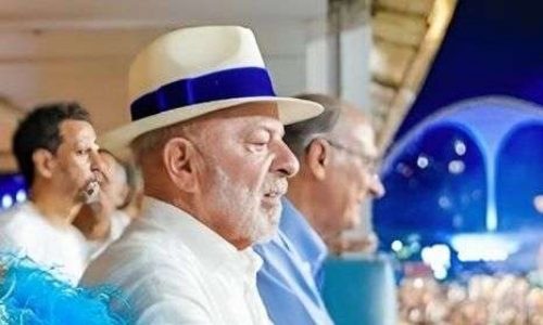 Lula fica paralisado enquanto Janja e Lurian brigam no camarote da Marquês de Sapucaí