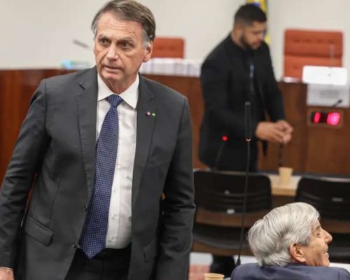 Com General Heleno sendo solto, Bolsonaro prepara “artilharia pesada”