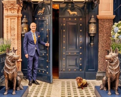 Vorcaro ofereceu “after party” com mulheres e broche VIP para Moraes e autoridades em Londres