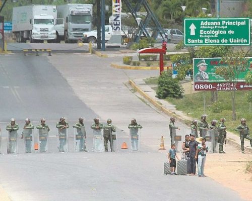 Tropas venezuelanas se movimentam de forma estranha na fronteira após visita do general Roberto Angrizani