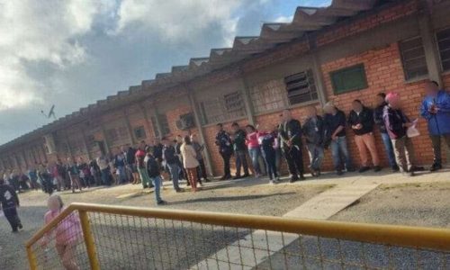 Amazon demite 30 mil funcionários em poucos meses; corte massivo na gigante mundial