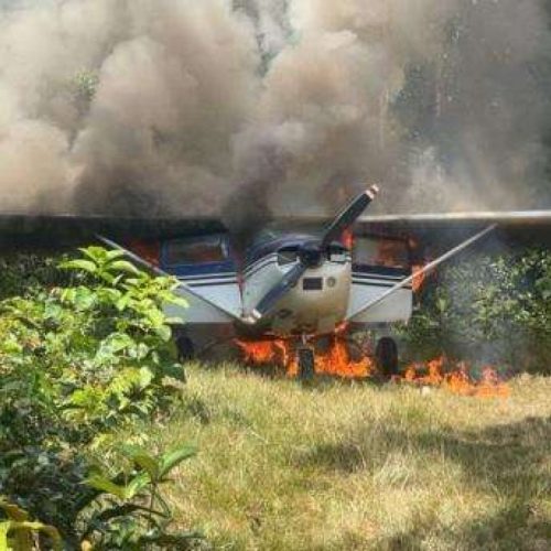 Avião venezuelano suspeito de tráfico é interceptado no Brasil