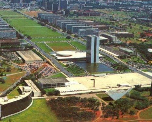 Ar de Brasília tem substância alucinógena? Jornalista insiste em Código de Ética inútil para o STF