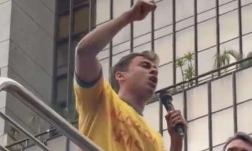 Nikolas Ferreira chama Lula de “bandido” na Paulista e diz que destino de Moraes “é a cadeia”