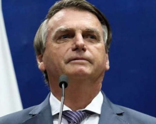 Michelle Bolsonaro divulga carta de amor de Bolsonaro e lança denúncia de perseguição no livro “O Fantasma do Alvorada – A Volta à Cena do Crime”