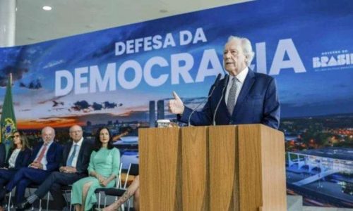 Ministros de Lula entram em crise e Lewandowski pede demissão