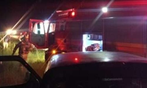 Ciclone devastador obriga centenas a abandonarem suas casas na Nova Zelândia