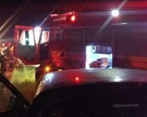 Ciclone devastador obriga centenas a abandonarem suas casas na Nova Zelândia