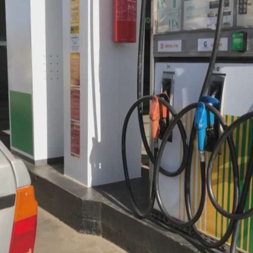 Petrobras corta preço da gasolina em 5,2% no meio da campanha eleitoral
