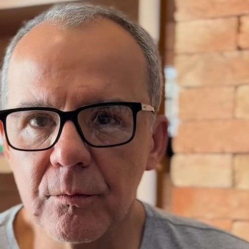 PF expõe mensagens entre Sérgio Cabral e deputado afastado da Alerj revelando esquema de interferência no Judiciário