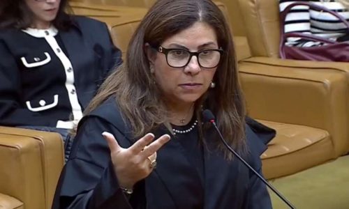 Ex-juíza aposentada recebe R$ 296 mil em três meses, reclama de falta de café no STF e causa polêmica