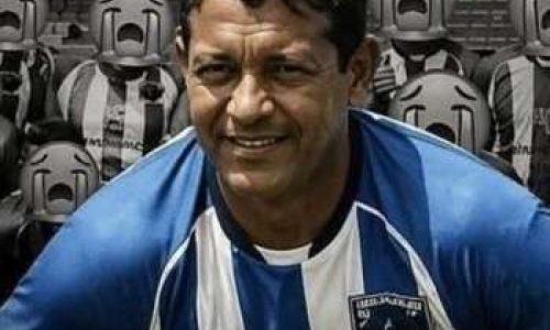 Ex-jogador volta a campo em partida de futebol amador, sofre parada cardíaca e morre aos 51 anos