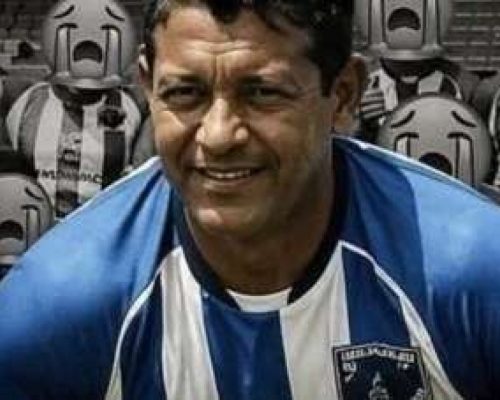 Ex-jogador volta a campo em partida de futebol amador, sofre parada cardíaca e morre aos 51 anos