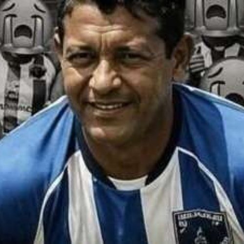 Ex-jogador volta a campo em partida de futebol amador, sofre parada cardíaca e morre aos 51 anos