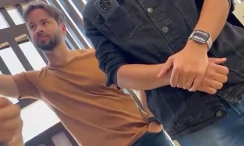 Polícia Federal intimidou morador de Presidente Prudente por faixa com a palavra ‘ladrão’ em sua própria janela; caso repercute internacionalmente