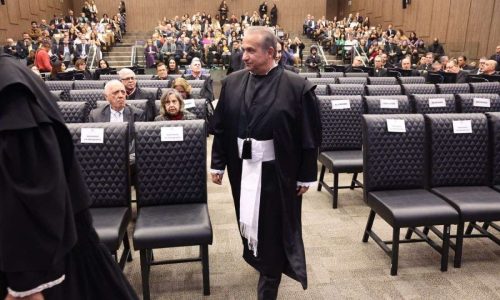 Desembargador que absolveu estuprador de menina de 12 anos recua e restabelece condenação