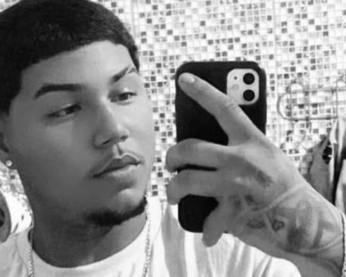 Entregador de 19 anos é brutalmente morto a pedradas após ter celular roubado por criminosos