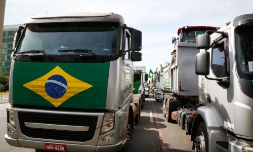 Brasil à beira do caos: caminhoneiros confirmam paralisação nacional e ameaçam travar o país