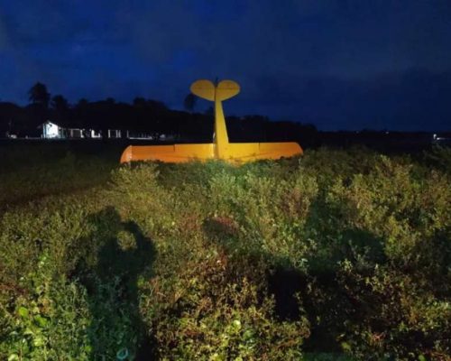 Avião de pequeno porte cai em Aquiraz; piloto desembargador sai ileso