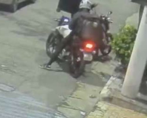 PM feminina reage a assalto e elimina dois criminosos em legítima defesa (Veja o vídeo!)