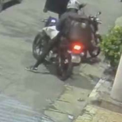 PM feminina reage a assalto e elimina dois criminosos em legítima defesa (Veja o vídeo!)