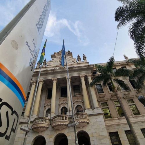 A verdadeira ameaça à universidade vem de dentro