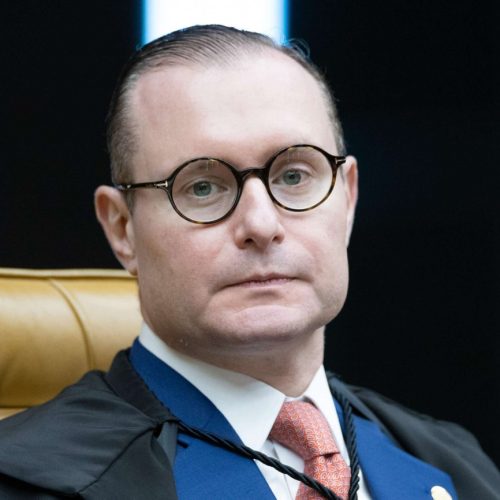 Contra posição da PF e da PGR, Zanin solta lobista acusado de ser peça-chave em esquema de venda de sentenças no STJ