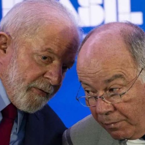 Ministro de Lula adota atitude vergonhosa logo após descobrir captura de Maduro