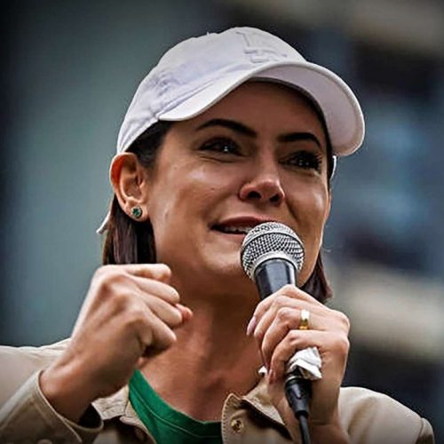 Esquerda espalha fake news sobre Michelle Bolsonaro como vice de Caiado