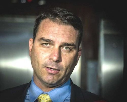 Deputados da direita comentam anúncio de Flávio Bolsonaro como candidato conservador para 2026