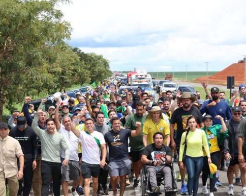 No km 100 da caminhada, Nikolas Ferreira surpreende Lula com duras críticas (Veja o vídeo!)