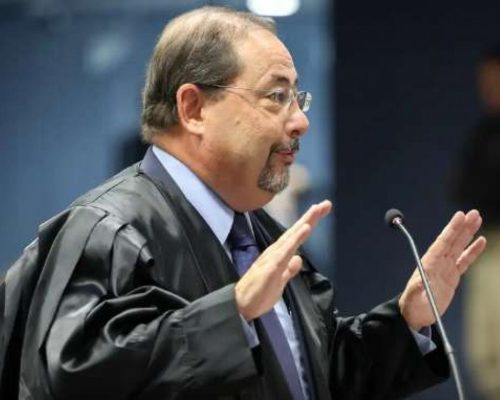 Defesa de Bolsonaro denuncia erro judiciário e apresenta novo recurso ao STF