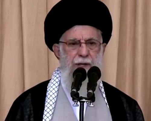 Líder supremo do Irã é eliminado em bombardeio de Israel