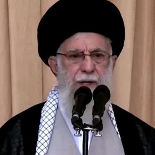 Líder supremo do Irã é eliminado em bombardeio de Israel