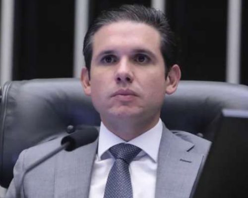 Motta dá inesperado aceno a Lula a poucos meses da eleição