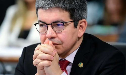 Randolfe Rodrigues caminha para derrota fragorosa no Amapá e corre risco de perder vaga no Senado