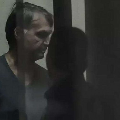 Desumano! “Carcereiro” nega fisioterapia a Bolsonaro que apresenta “atrofia muscular”