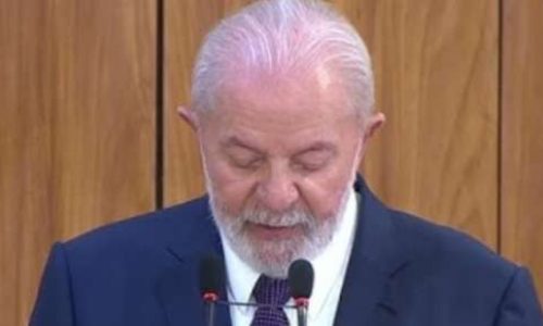 Senador rompe com PT após ser preterido e anuncia apoio a Flávio Bolsonaro para 2026