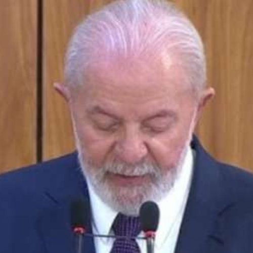 Senador rompe com PT após ser preterido e anuncia apoio a Flávio Bolsonaro para 2026